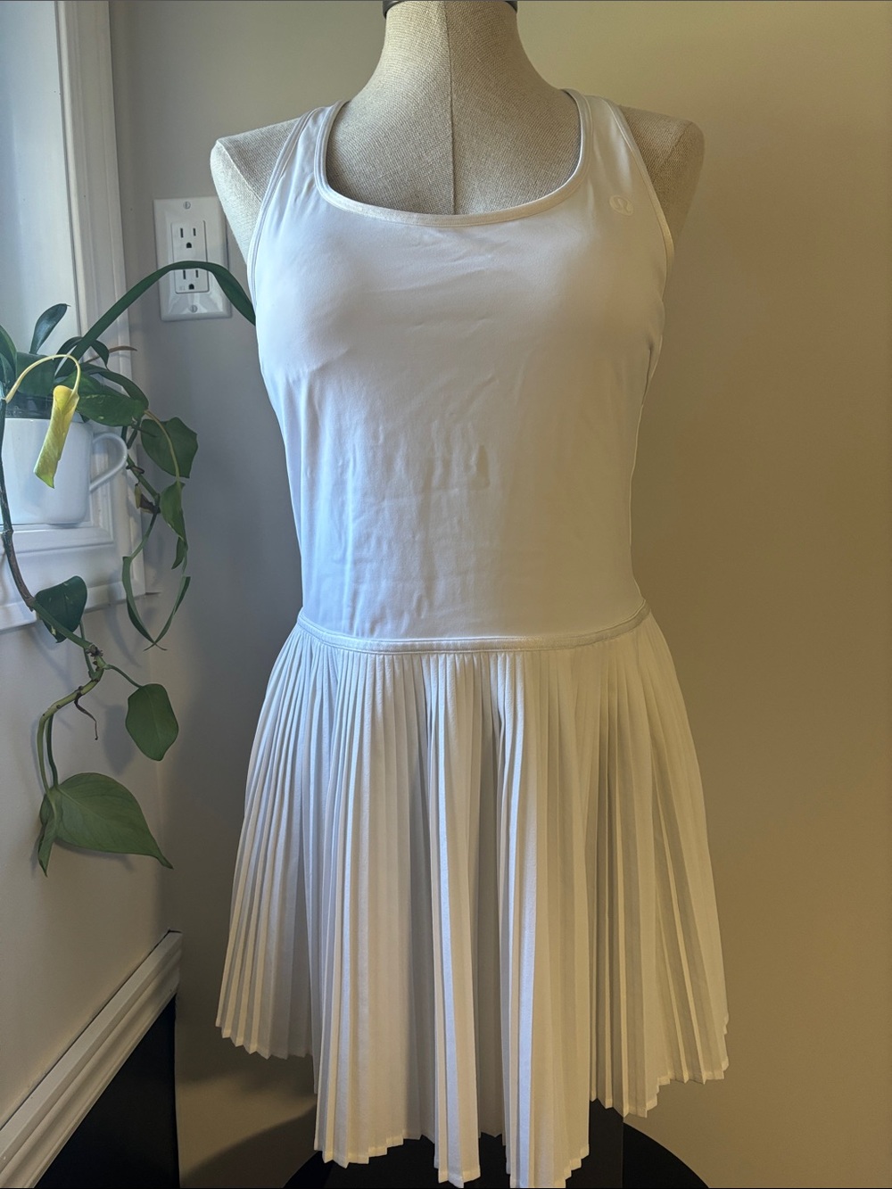 LULULEMON tennis dress - Picture 2 of 6